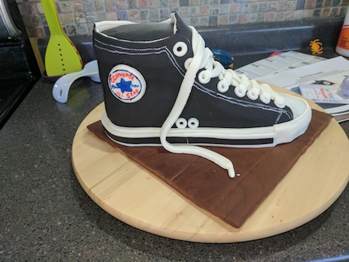 converse cake template