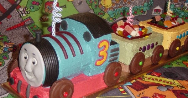 Thomas tank engine cake recipe Thomas tank engine cake recipe