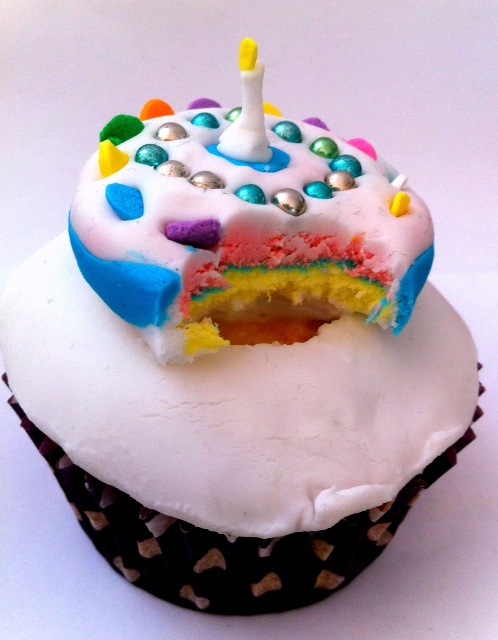birthday cupcake fondant birthday fondant cupcakes how to cook that ann reardon