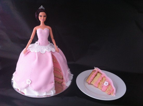 dolls for cakes