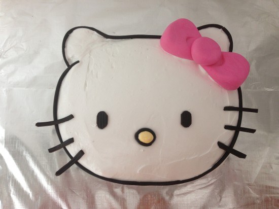 hello kitty cake