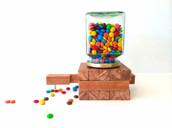 diy m&m dispenser howtocookthat