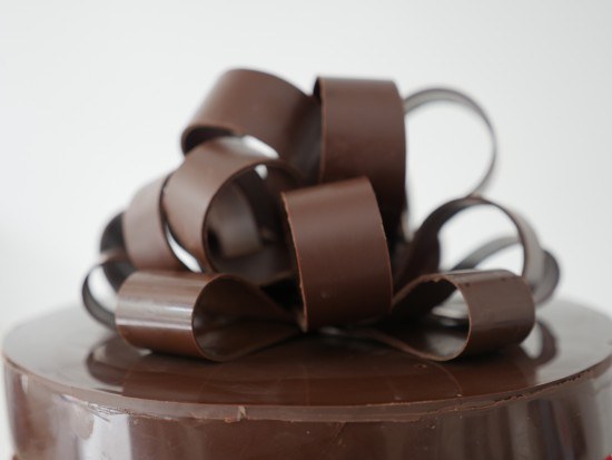 how to make a chocolate bow ann reardon