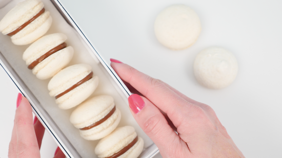 egg free macaron recipe