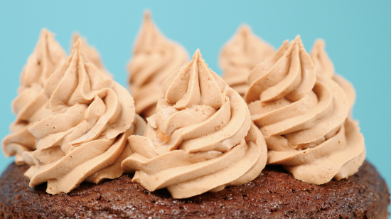 snickers buttercream recipe