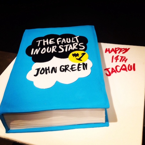 THE FAULT IN OUR STARS PULL APART CUPCAKE CAKE :: YOU AND I