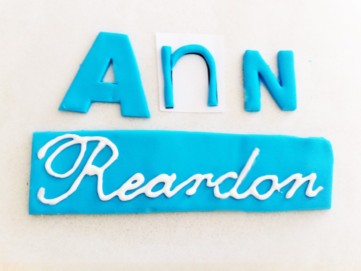 Step-by-Step Guide: How to Make 3-D Fondant Letters for Cake Decorating 