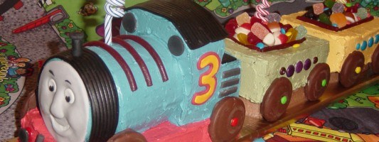 how to make a thomas the tank engine kids birthday cake recipe how to cook that ann reardon
