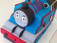 train cake template