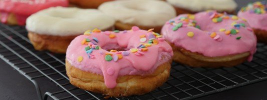 Easy Donut Recipe (Doughnuts)