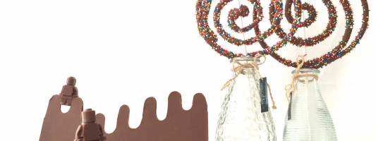 how to temper chocolate decorations