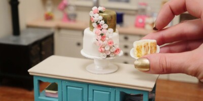 mini wedding cake dollhouse
