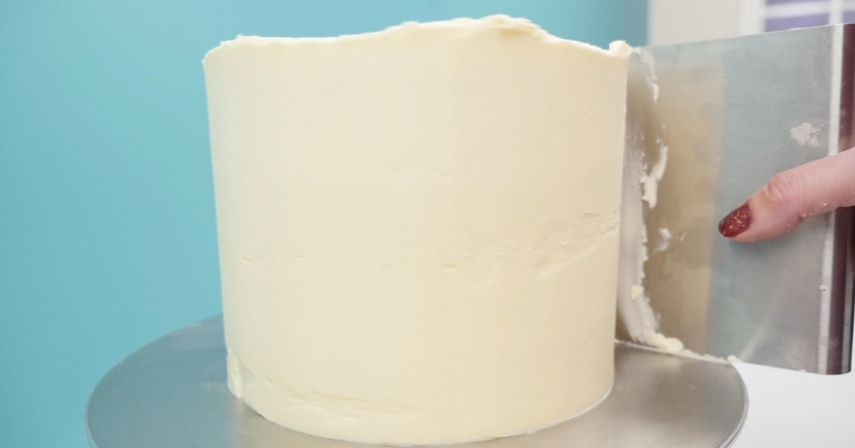 Secrets of the perfect buttercream cake: how to perfectly smooth  buttercream with sharp sides 