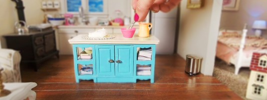 miniature kitchen tiny cooking