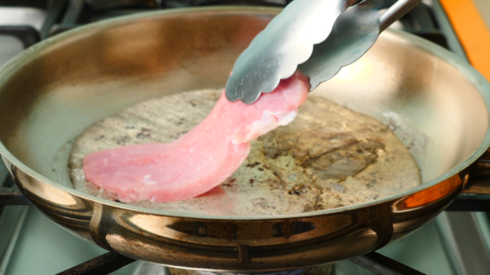 cooking steak on molten metal